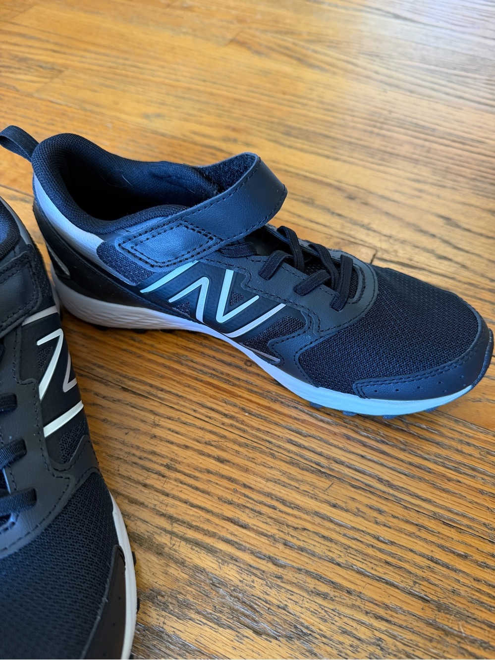 New Balance 650 Kids Athletic Shoes